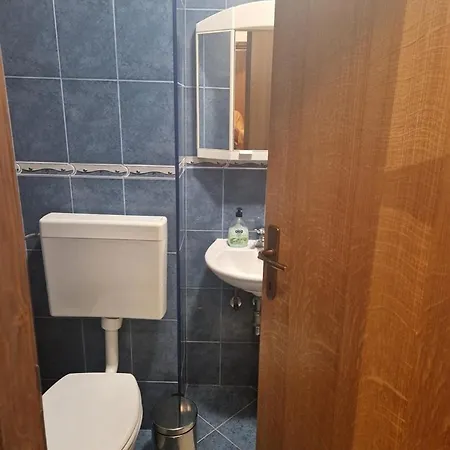 Alen Apartamento Turanj